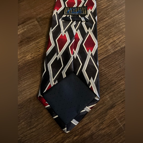 ONDEE Men's Handmade Silk Italian Designer Necktie Black Red Diamonds Italy - Picture 3 of 3